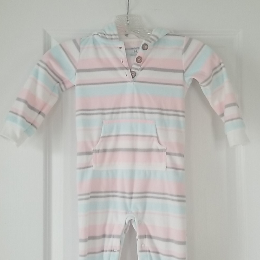 *5 for $25* Carters Fleece Onsie